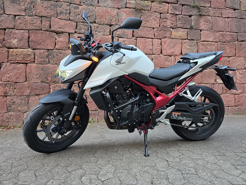 Fuhrpark-Lillys-Fahrschule-Klasse-a-bild-2